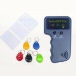 מכשיר לשכפול וקריאה תגי קרבה RFID וכרטיסי קרבה