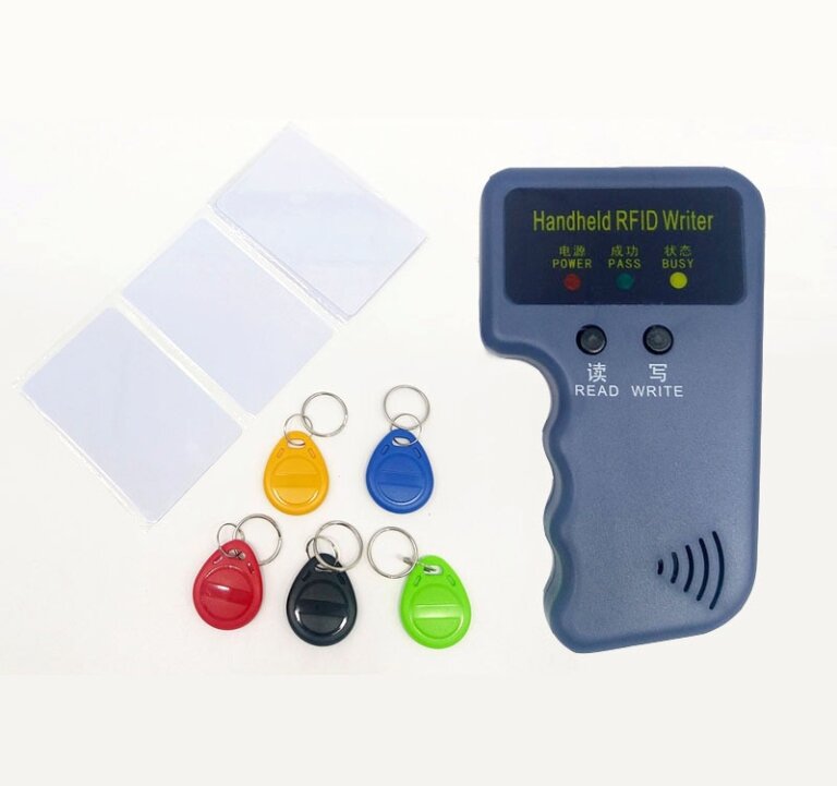 מכשיר לשכפול וקריאה תגי קרבה RFID וכרטיסי קרבה