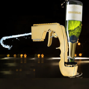 אקדח להתזת שמפניה, יין ובירות היישר מהבקבוק!