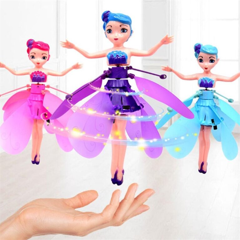 בובת נסיכה מרחפת באוויר ללא מגע