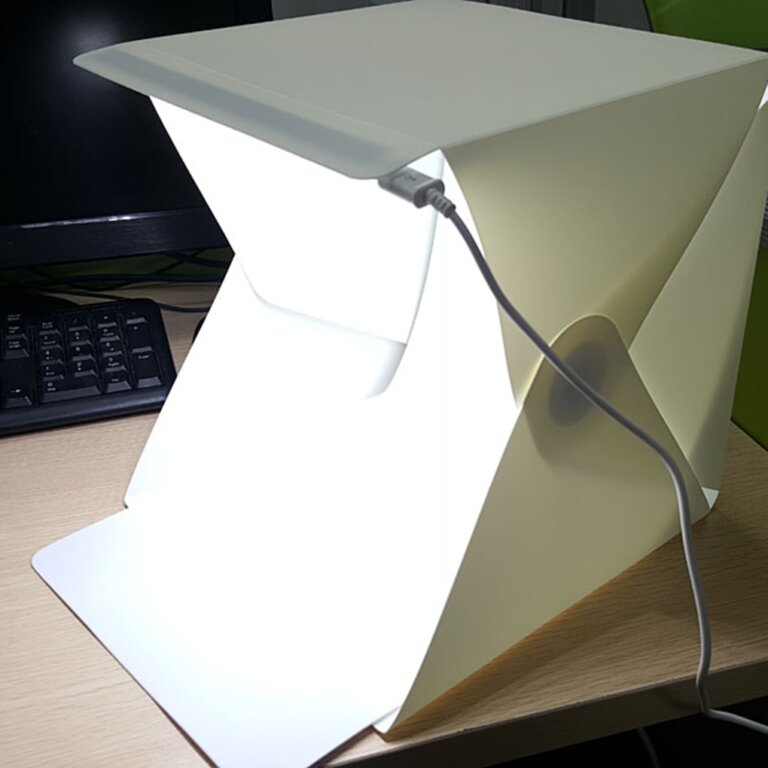 אולפן צילום ביתי – מקצועי ומתקפל – Mini Studio LED