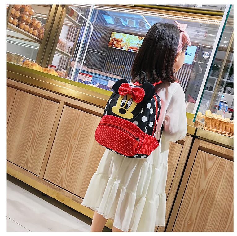 תיק לילדי הגן בעיצוב של מיקי ומיני מאוס!
