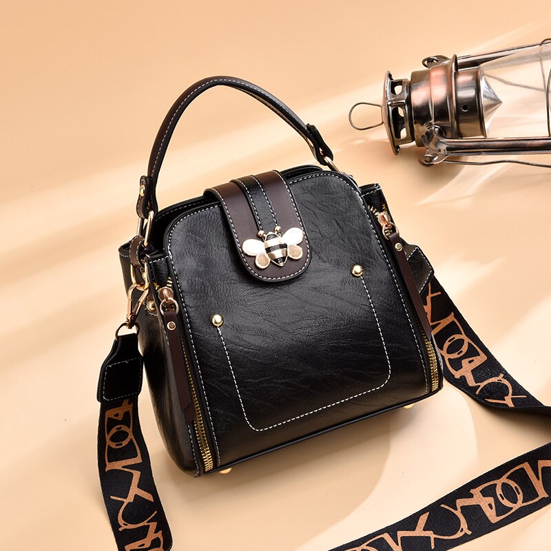 קולקציית תיקי צד אופנתיים לאישה