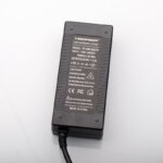 מטען לקורקינט חשמלי ואופניים חשמליים 2A ,48V חיבור 3P GX16