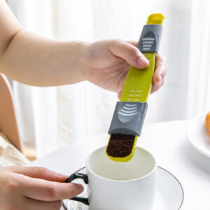 כף הכוללת משקל מובנה