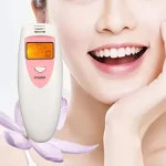 מכשיר נשיפה דיגיטלי למדידת ריח רע מהפה