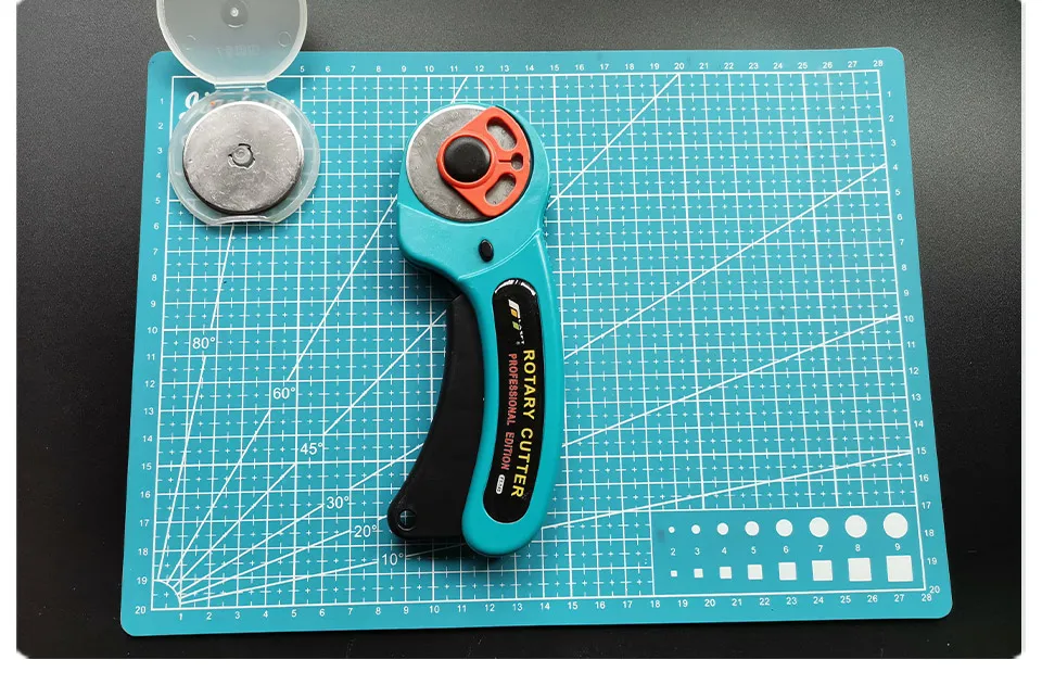 FT145 Rotary Cutter R45mm Patchwork Roller Easy Tearing Cutting Tools for Cloth Leather Paper Ticket Soft Sheet