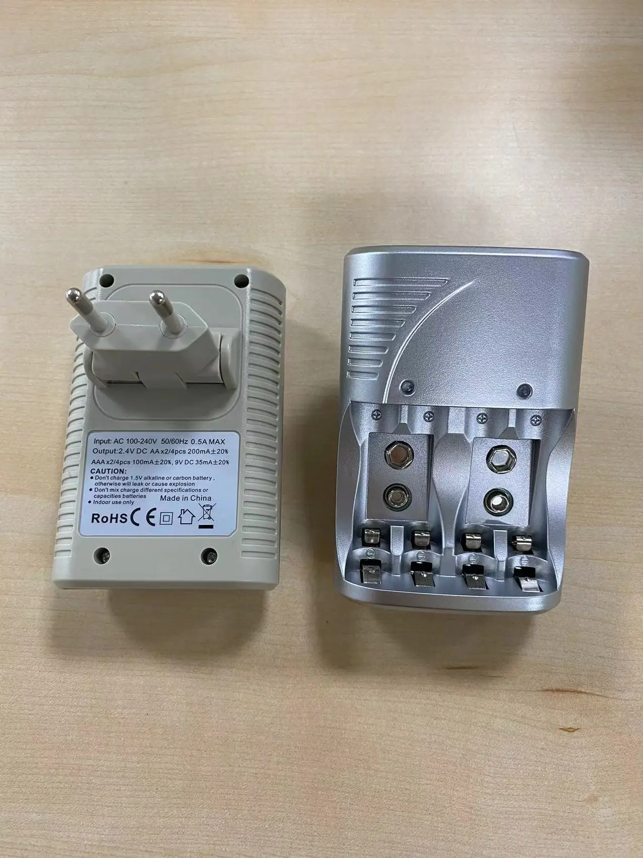 PUJIMAX 4 Slots Smart 9v Battery Charger Aaa AA NiMH NiCd Battery Adapter 1.2v AA AAA Rechargeable Battery 9v Charger for 2A 3A