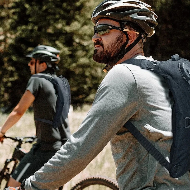 Waterproof Tactical Hydration Backpack with 3L Bladder Outdoor Sport Water Bag Backpacks For Running Cycling Tourism and Camping